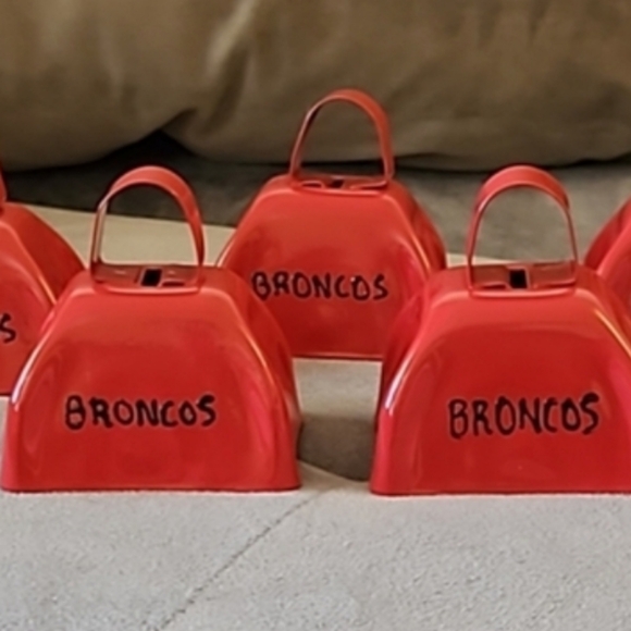 NFL Denver "BRONCOS" Lot of 5- Red 3 in. New Team Spirit Cowbells HANDMADE - Picture 1 of 6